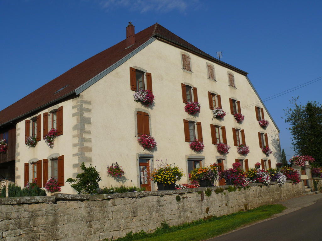 Bed and Breakfast Le P'tit Bonheur Chilly-sur-Salins Exterior foto